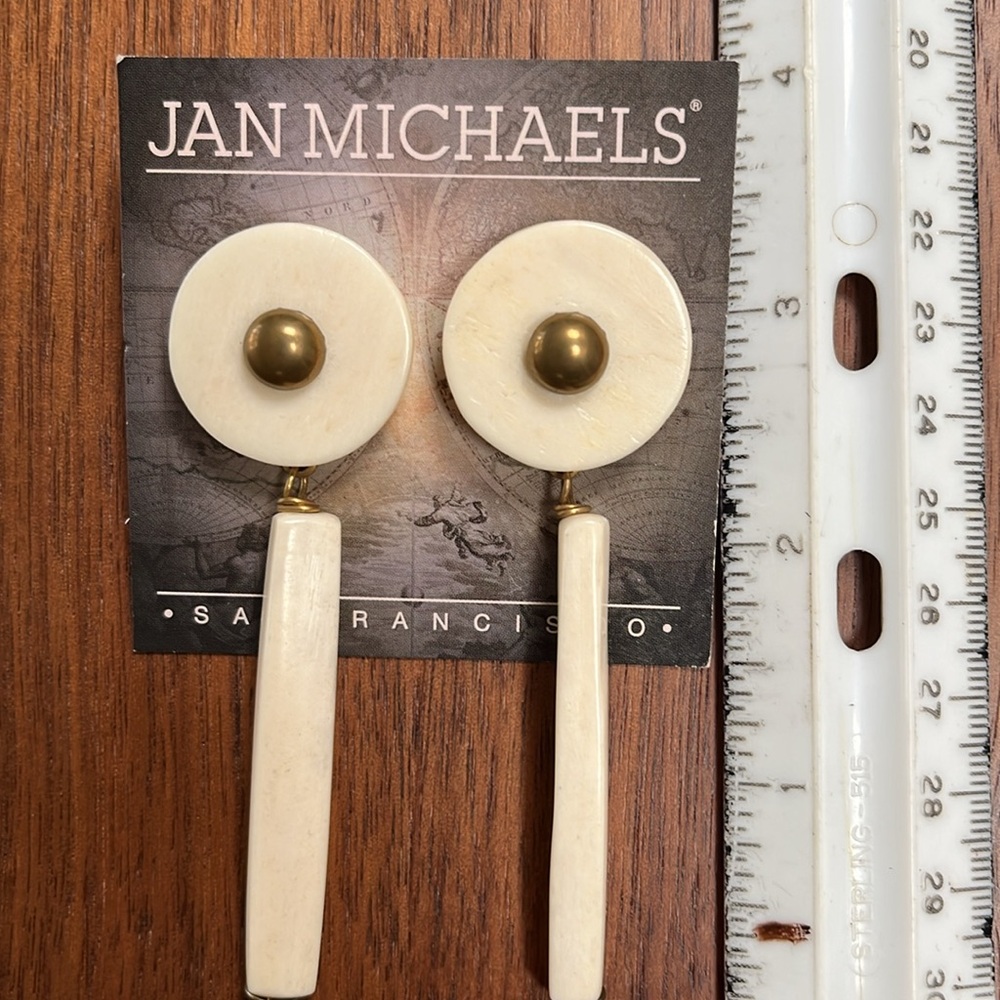 Vintage Jan. Michaels of San Francisco brass/ cream post earrings - Picture 2 of 5